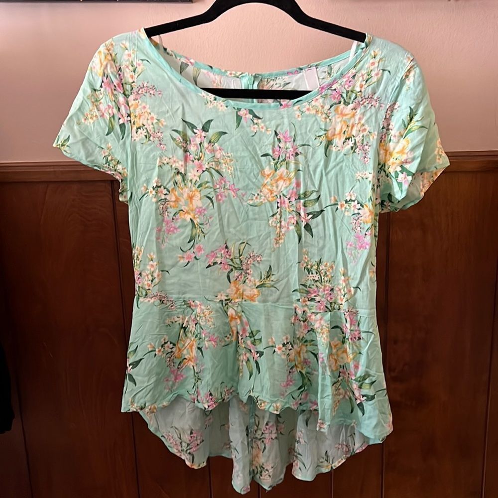 Vintage floral boutique top